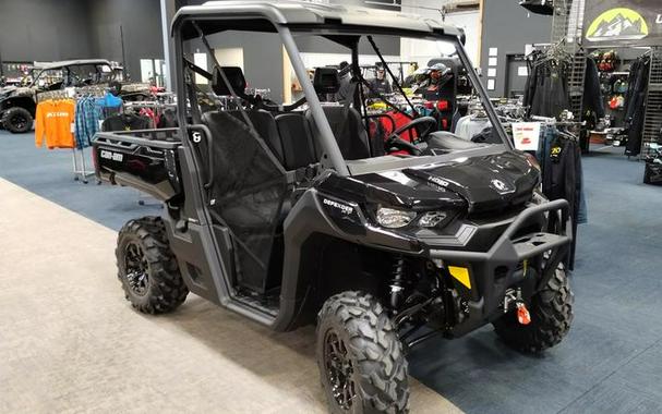 2025 Can-Am® Defender XT HD10
