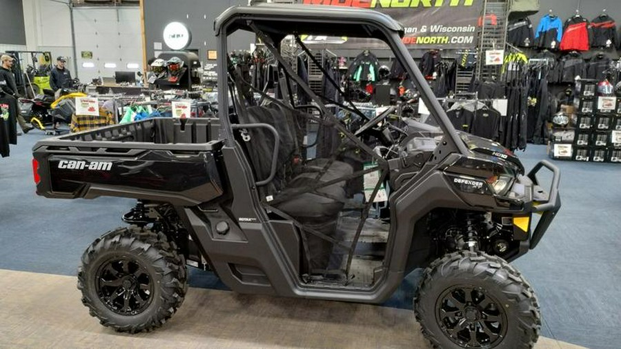 2025 Can-Am® Defender XT HD10