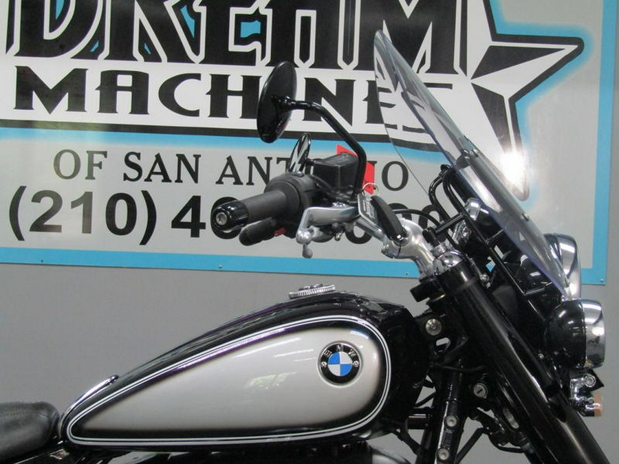 2022 BMW R 18 Classic 719 Galaxy Dust Metallic/Titan Silver 2 Metallic