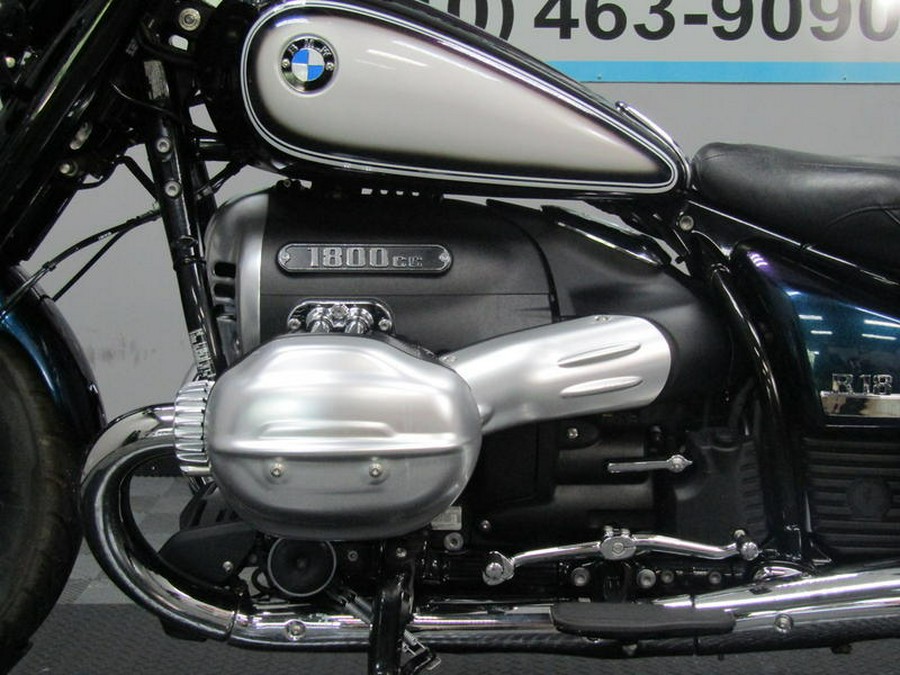 2022 BMW R 18 Classic 719 Galaxy Dust Metallic/Titan Silver 2 Metallic