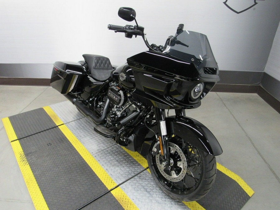 2025 Harley-Davidson® FLHRXS - Road King® Special