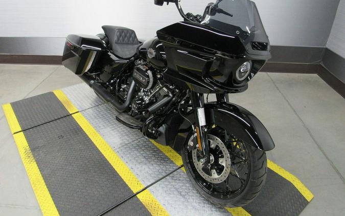 2025 Harley-Davidson® FLHRXS - Road King® Special