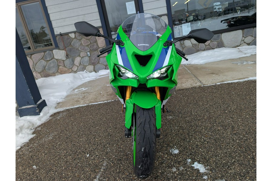 2024 Kawasaki Ninja ZX-6R 40th Anniversary Edition ABS