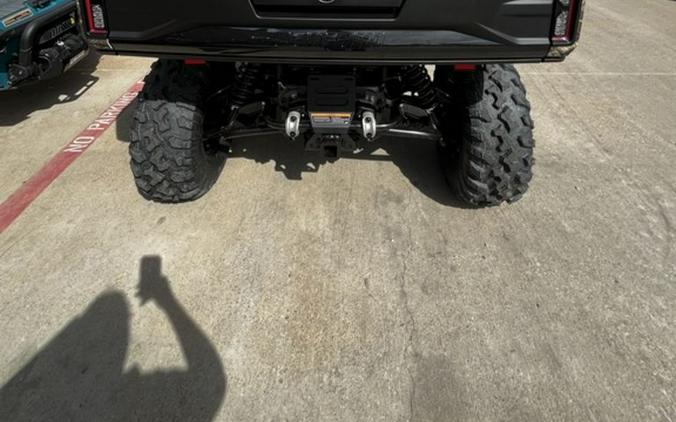 2026 Can-Am Defender MAX XT CAB HD11