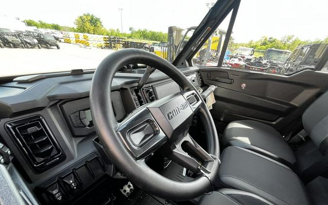 2026 Can-Am Defender MAX XT CAB HD11