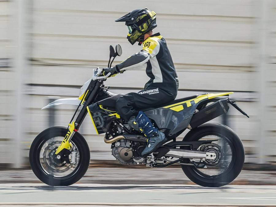 2024 Husqvarna 701 Supermoto