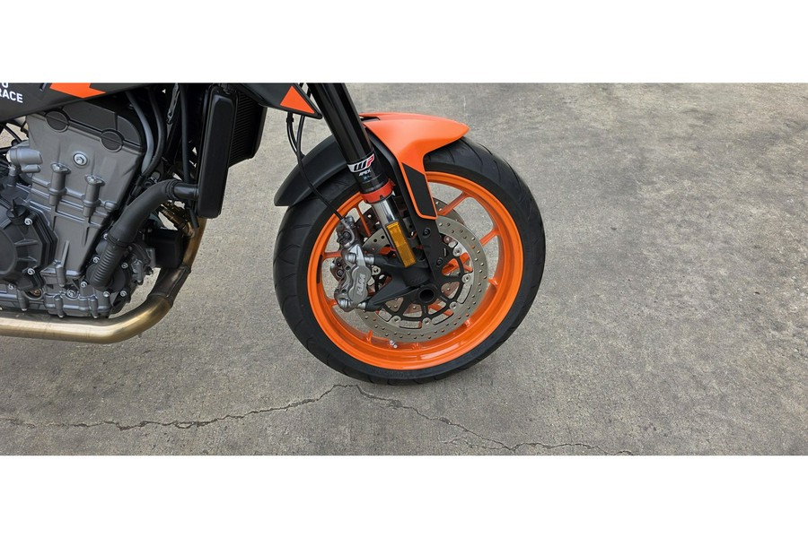 2022 KTM 890 DUKE GP