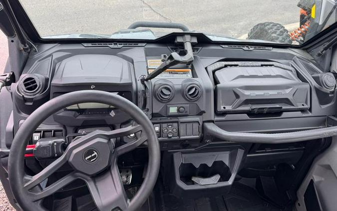 2022 Can-Am® Defender Limited HD10