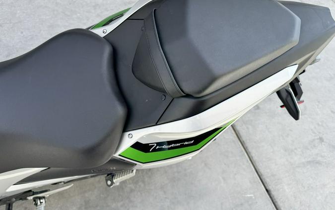 2024 Kawasaki Ninja® 7 Hybrid ABS
