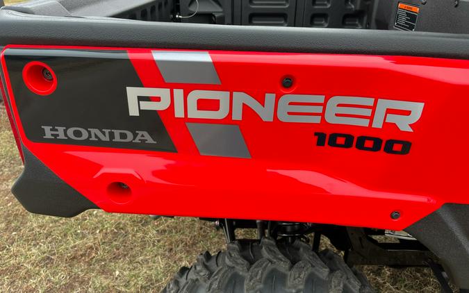 2023 Honda Pioneer 1000 Deluxe
