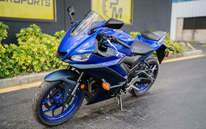 2022 Yamaha YZF-R3 ABS