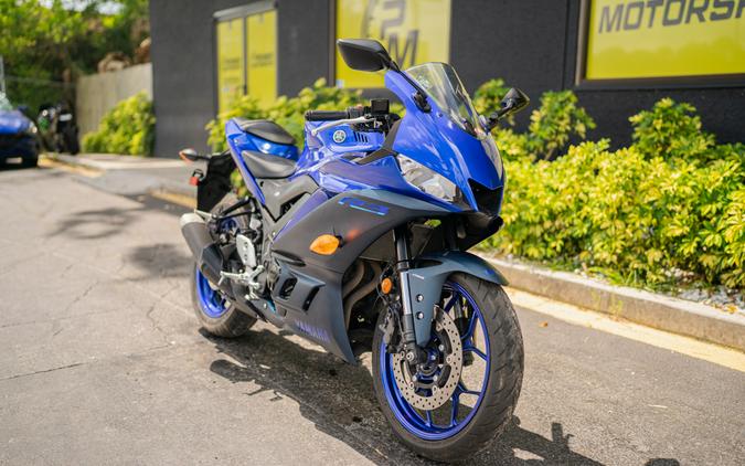 2022 Yamaha YZF-R3 ABS