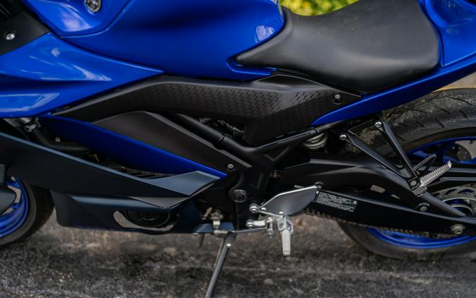 2022 Yamaha YZF-R3 ABS