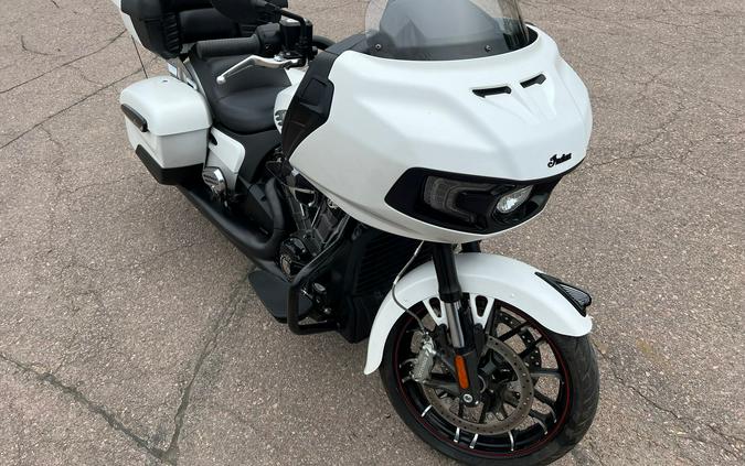2021 Indian Motorcycle Challenger Dark Horse