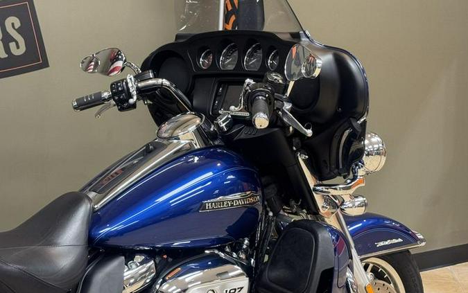 2017 Harley-Davidson® FLHTCUTG - Tri Glide® Ultra