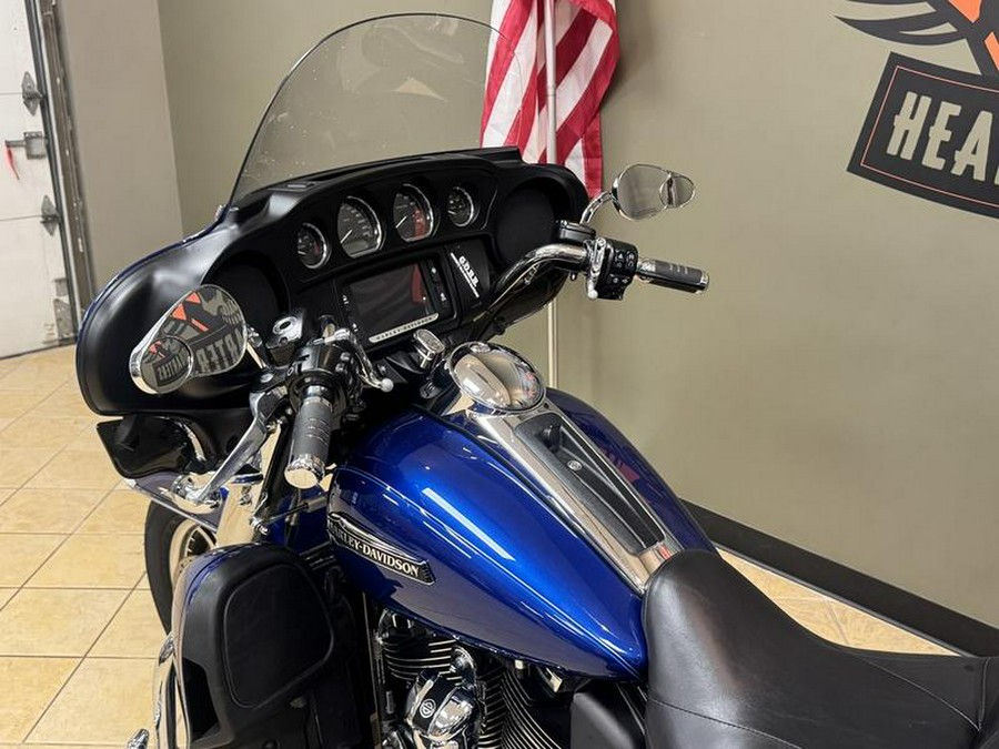 2017 Harley-Davidson® FLHTCUTG - Tri Glide® Ultra