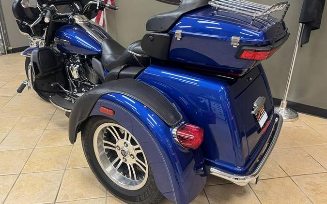 2017 Harley-Davidson® FLHTCUTG - Tri Glide® Ultra