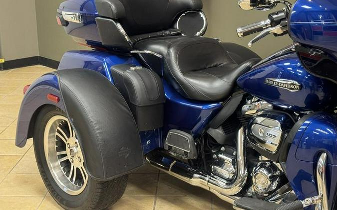 2017 Harley-Davidson® FLHTCUTG - Tri Glide® Ultra