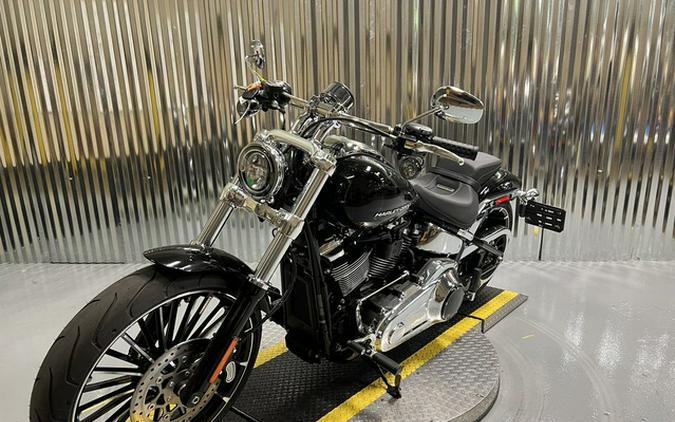 2026 Harley-Davidson FXBR - Breakout