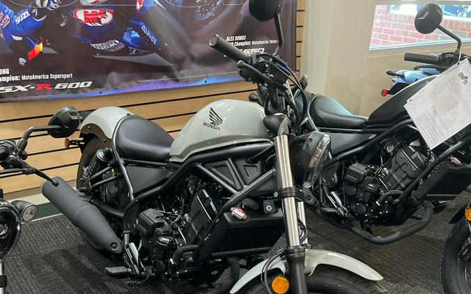 2026 Honda Rebel® 300 E-Clutch