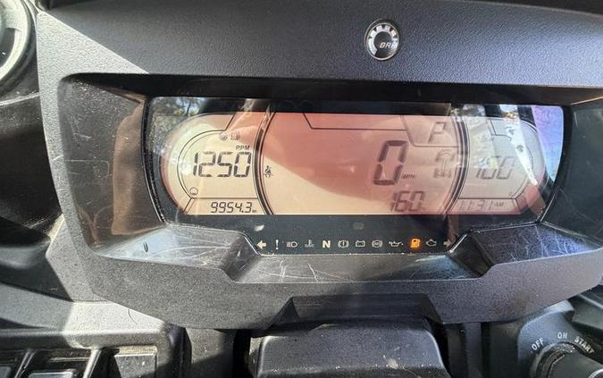 2024 Can-Am® Defender Limited HD10 Desert Tan & Timeless Black