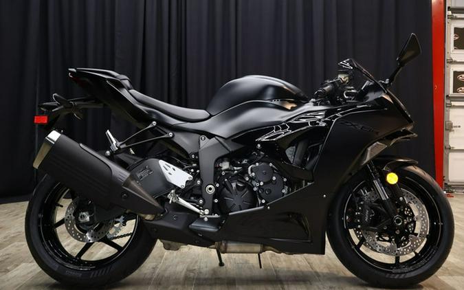 2024 Kawasaki Ninja ZX-6R KRT Edition Metallic Flat Spark BlackEbony