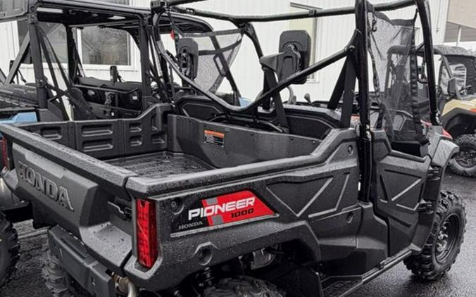2025 Honda® Pioneer 1000