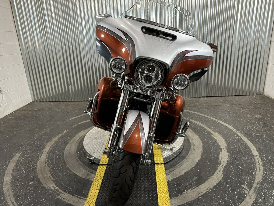 2014 Harley-Davidson CVO Electra Glide Ultra Limited