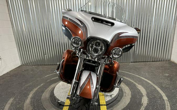2014 Harley-Davidson CVO Electra Glide Ultra Limited