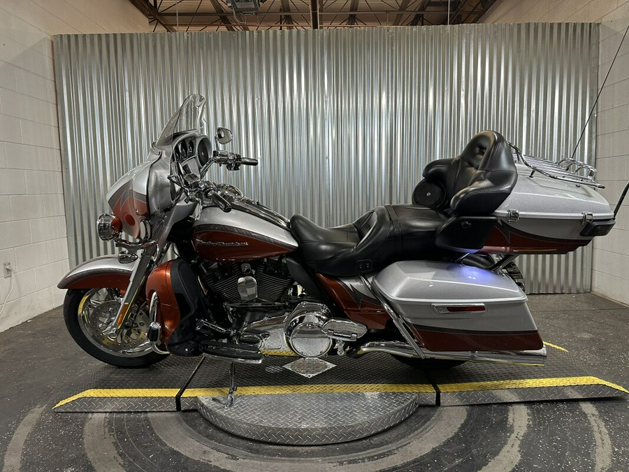 2014 Harley-Davidson CVO Electra Glide Ultra Limited
