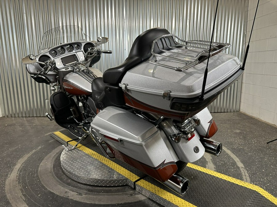 2014 Harley-Davidson CVO Electra Glide Ultra Limited