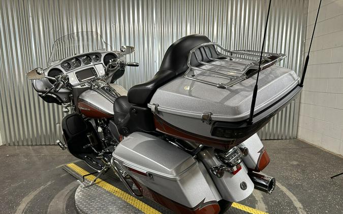 2014 Harley-Davidson CVO Electra Glide Ultra Limited