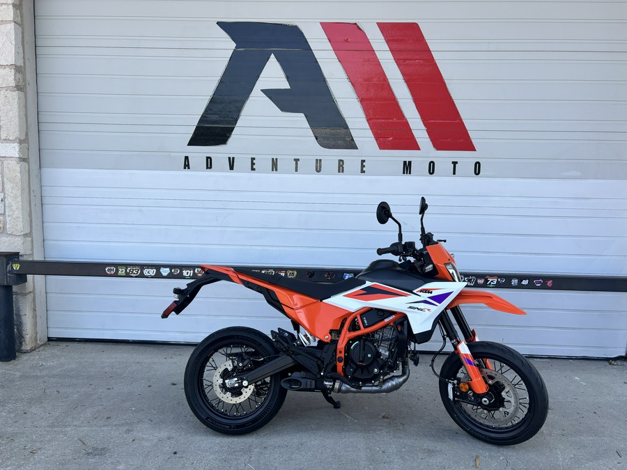 2026 KTM 390 SMC R