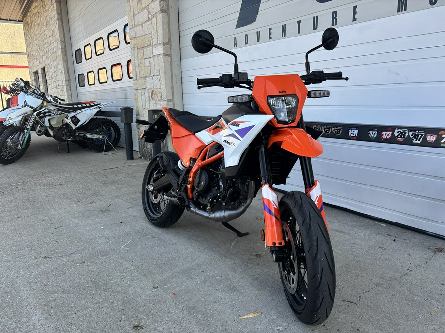 2026 KTM 390 SMC R