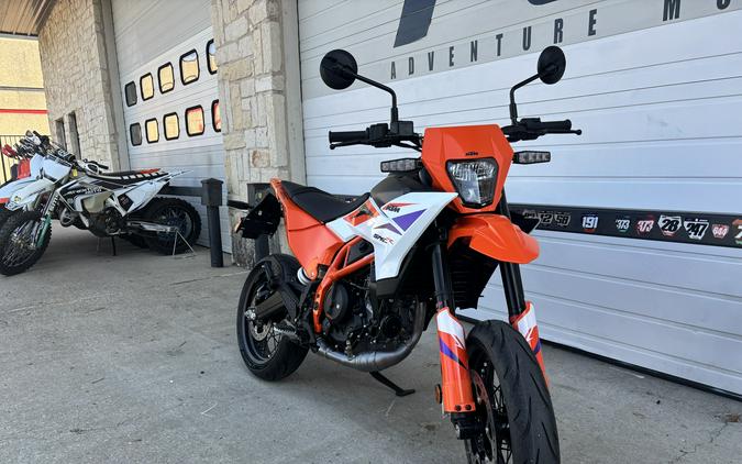 2026 KTM 390 SMC R