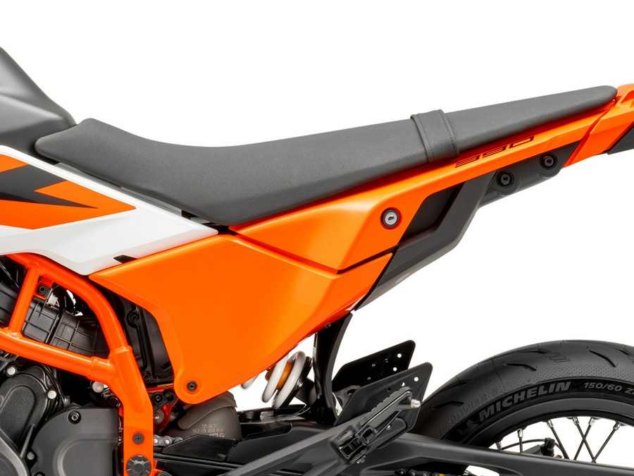 2026 KTM 390 SMC R