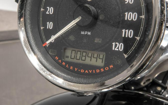 2016 HARLEY-DAVIDSON XL1200C 1200 CUSTOM in Vivid Black
