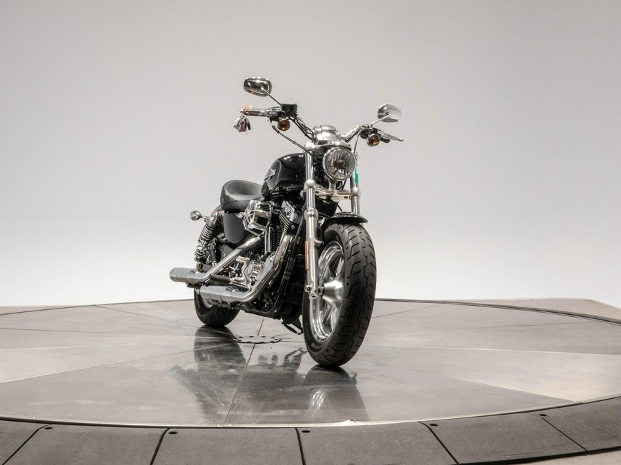 2016 HARLEY-DAVIDSON XL1200C 1200 CUSTOM in Vivid Black