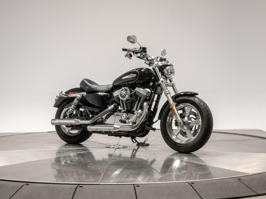 2016 HARLEY-DAVIDSON XL1200C 1200 CUSTOM in Vivid Black