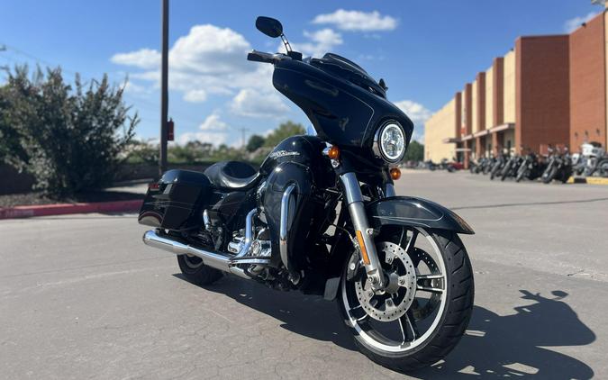2015 Harley-Davidson® FLHXS Street Glide® Special Black Denim 661926