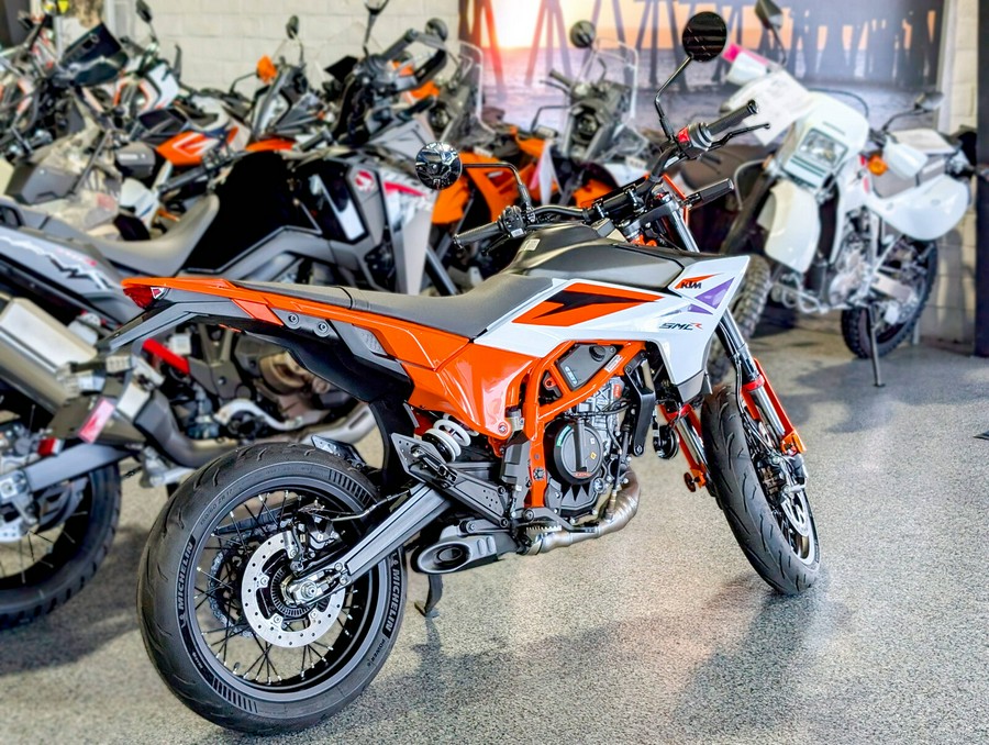 2026 KTM 390 SMC R - 206105