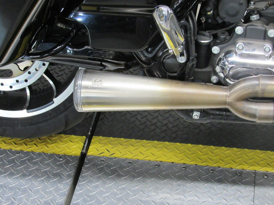 2022 Harley-Davidson® FLHX - Street Glide®