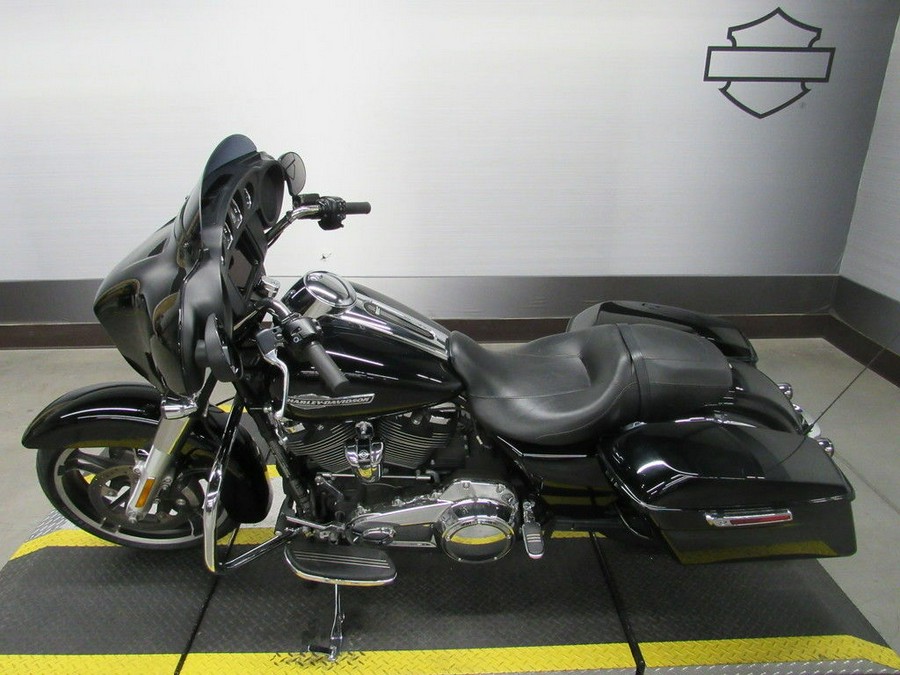 2022 Harley-Davidson® FLHX - Street Glide®