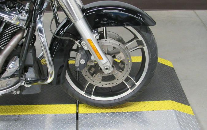 2022 Harley-Davidson® FLHX - Street Glide®