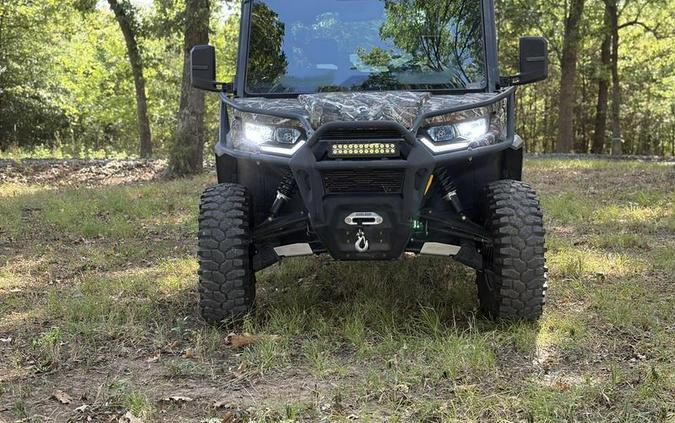 2025 Can-Am® Defender MAX Limited HD10 Desert Tan & Stealth Black