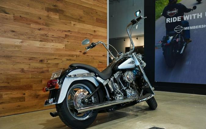 2013 Harley-Davidson Softail Heritage Softail Classic