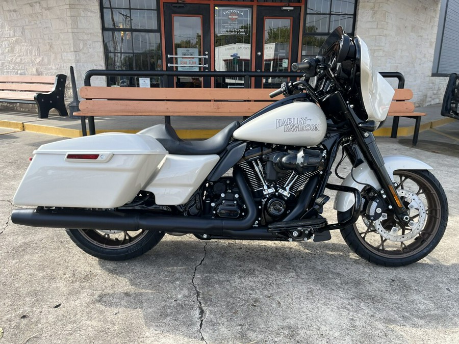 2023 Harley-Davidson Street Glide ST White Sand Pearl