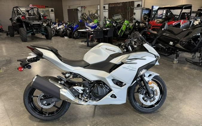2025 Kawasaki Ninja® 500 ABS