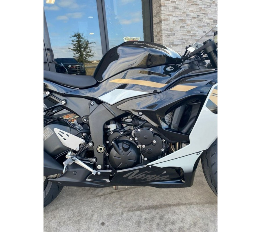2026 Kawasaki Ninja® ZX™-6R