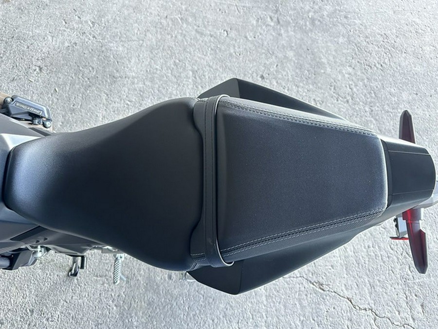 2026 Honda CB650R E-Clutch